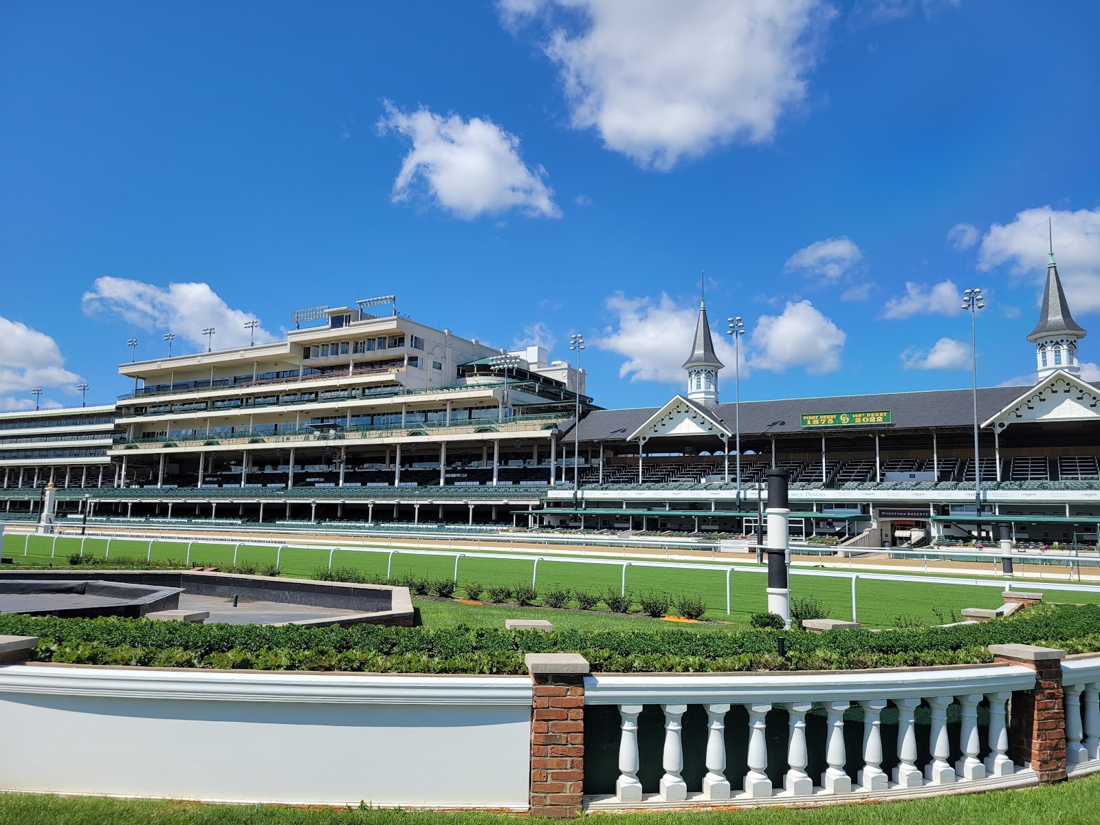 Wraparound projection theatre at the Kentucky Derby Museum, Louisville