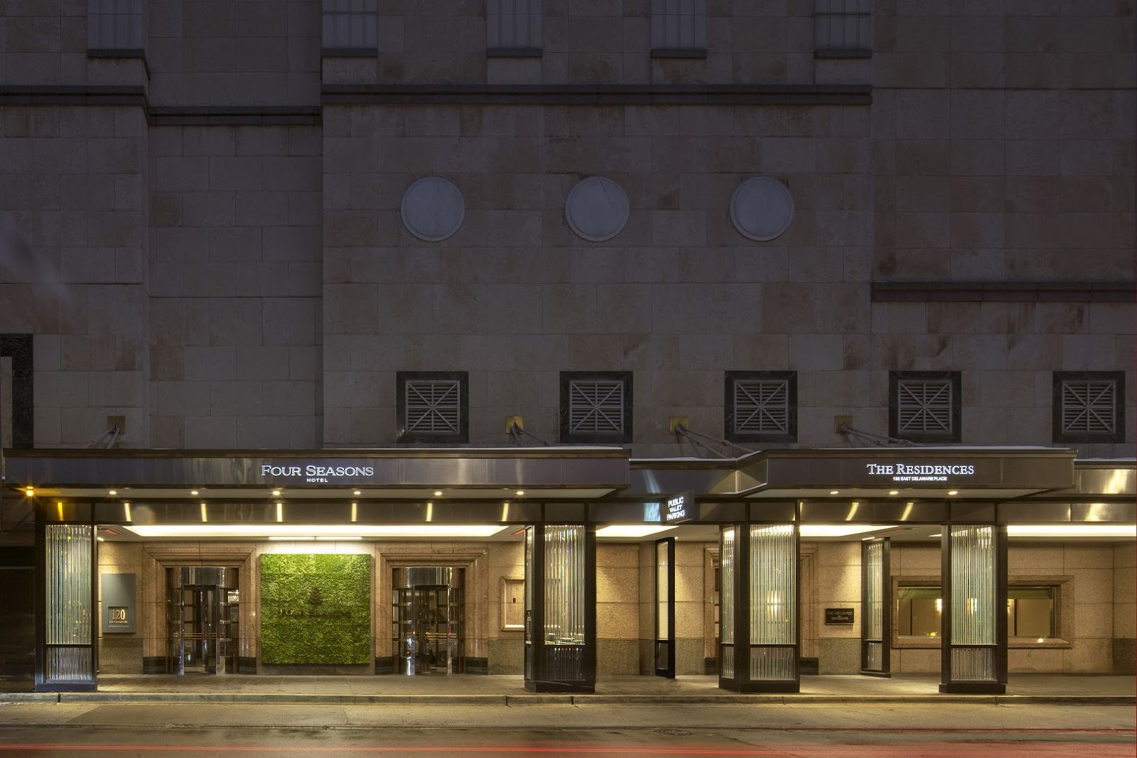 Hotel lift lobby on an upper floor of a Chicago tower